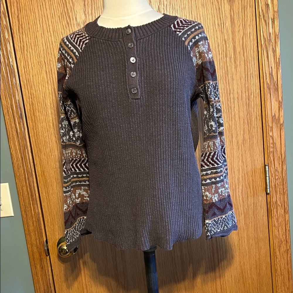 Mystery ribbed Henley top shirt woman’s large BOHO bell sleeve‎